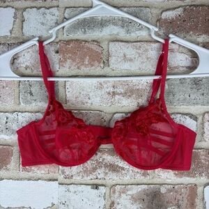 Vintage Victoria’s Secret Unlined Floral Embroidered Bra Size 34B Red Lace